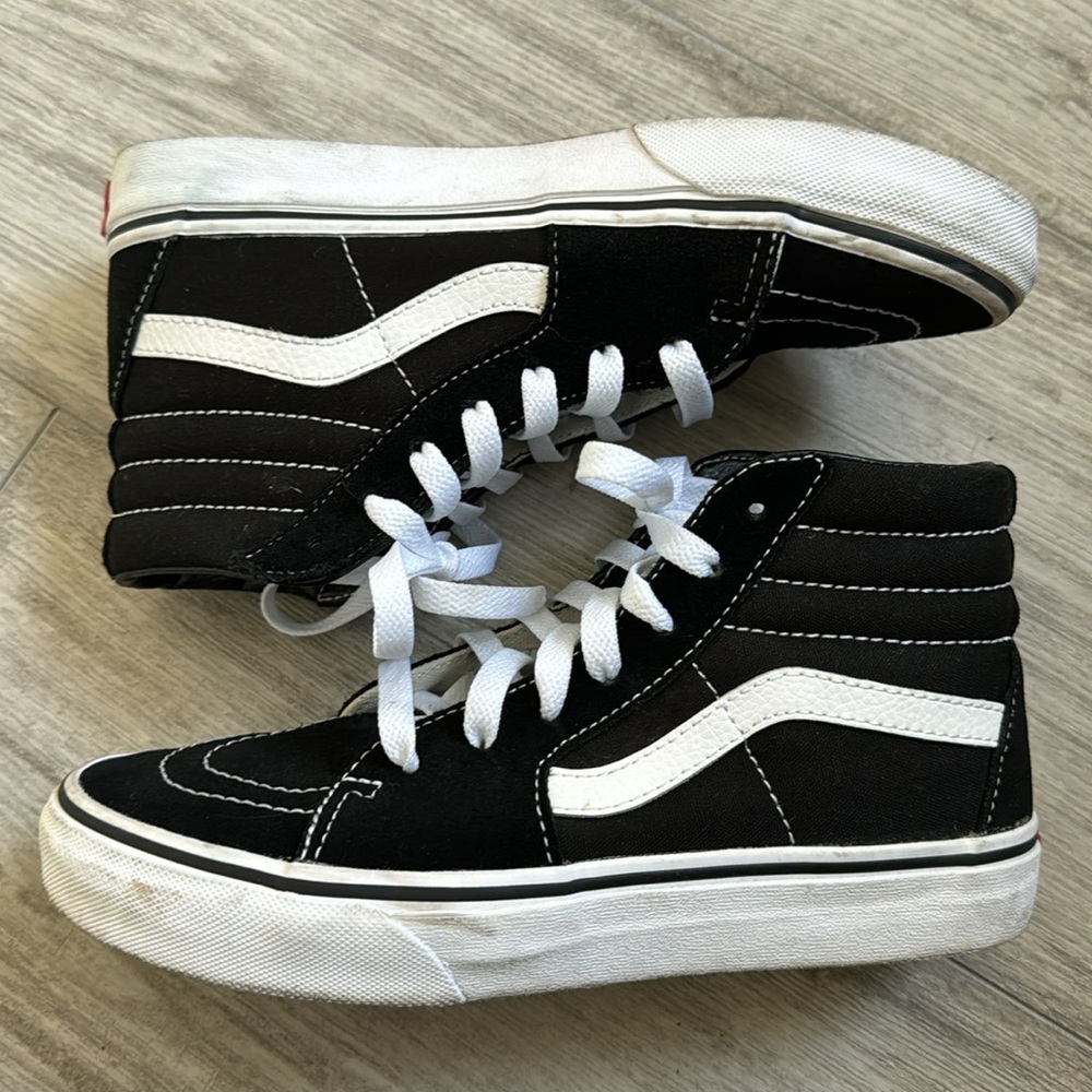 VANS SK8-Hi Sneakers - Youth Size 4